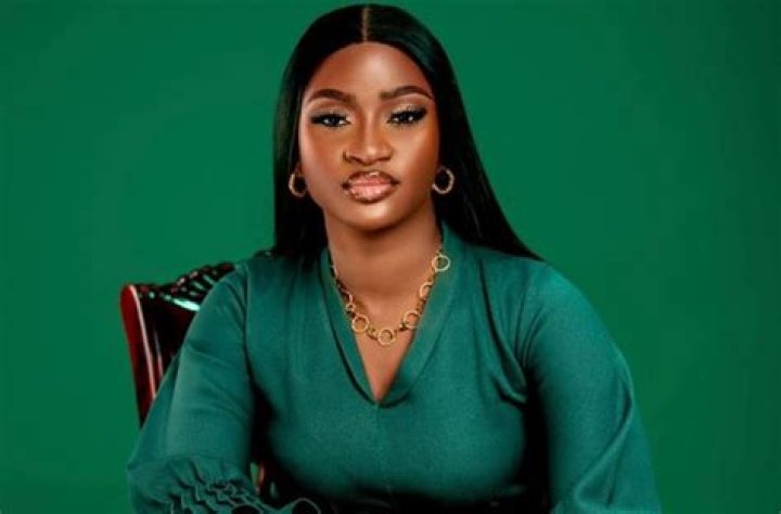 Aisha Erome: The Rising Star in the Entertainment Industry