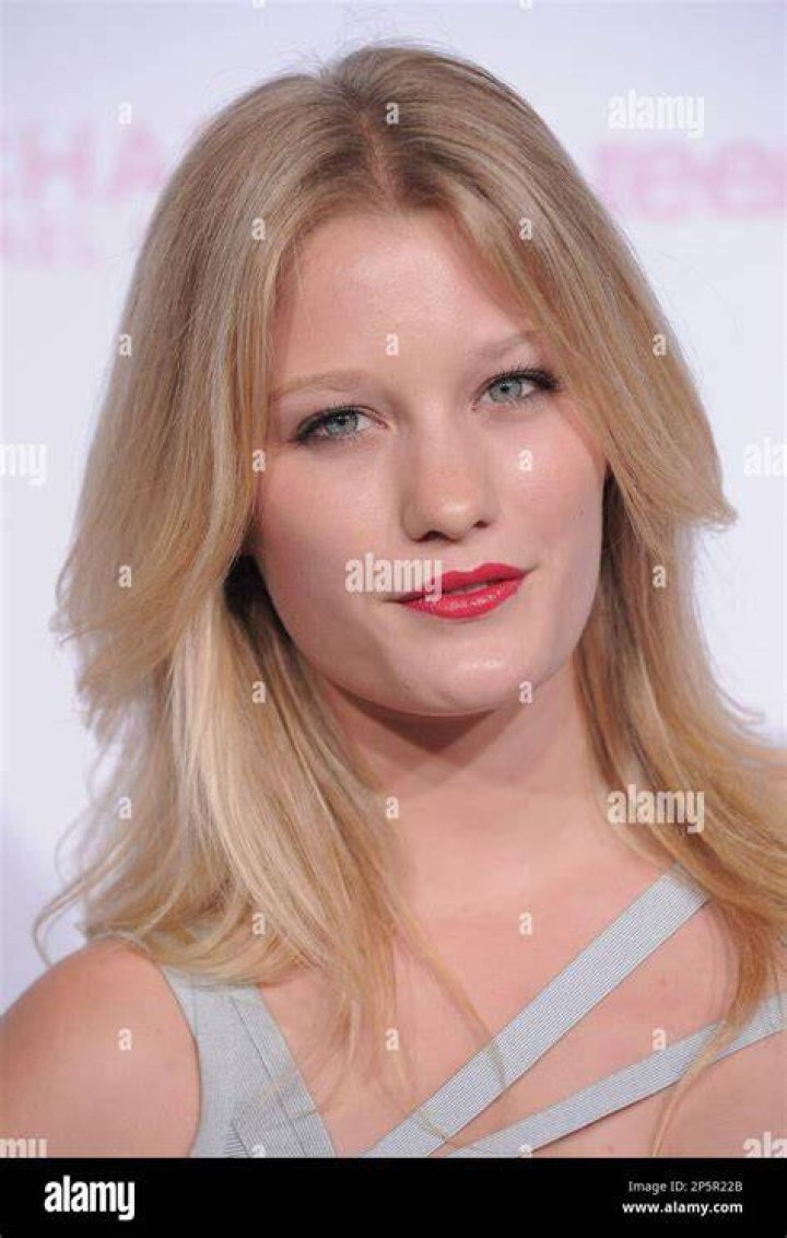 Ashley Hinshaw Actress: The Rising Star in Hollywood