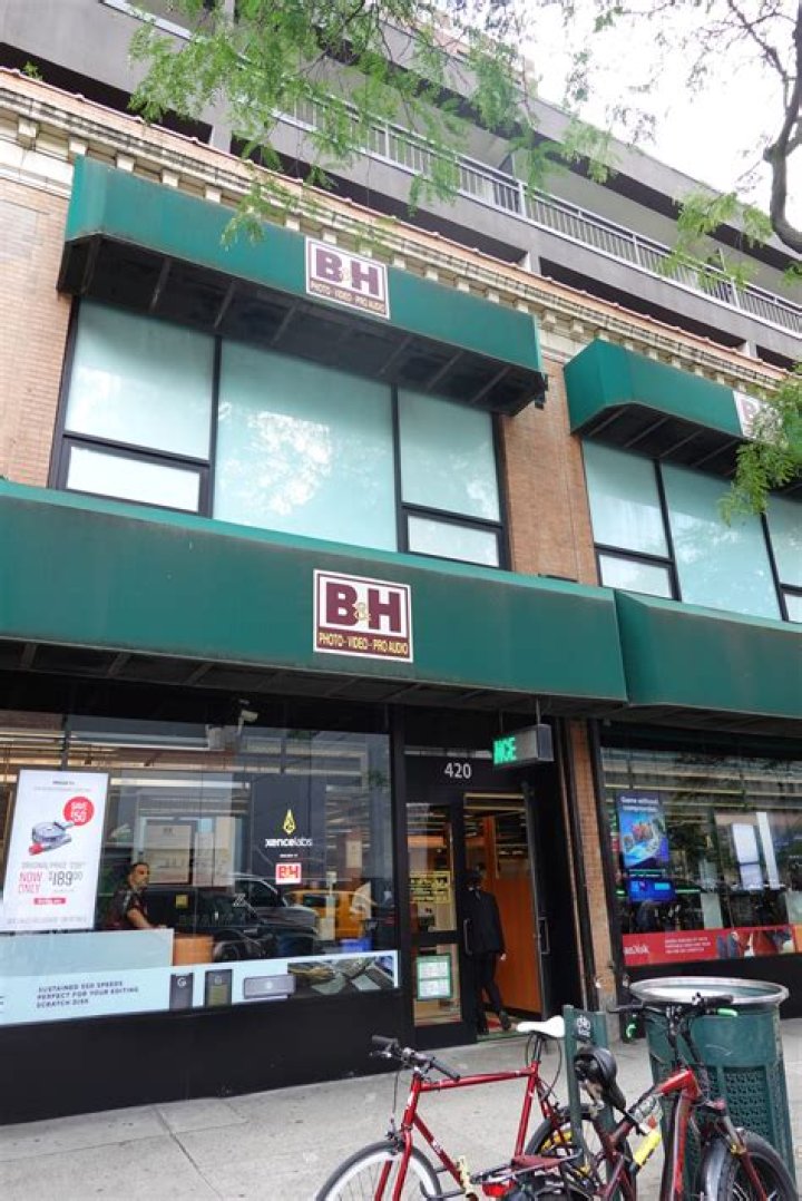 B &amp; H Photography NYC Hours: The Ultimate Guide for Shoppers