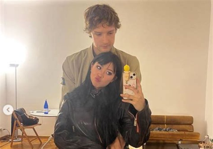 Beabadoobee's Boyfriend: A Deep Dive Into the Life and Relationship
