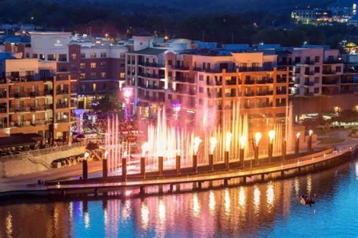 Branson Landing Hilton: A Premier Destination for Luxury and Entertainment