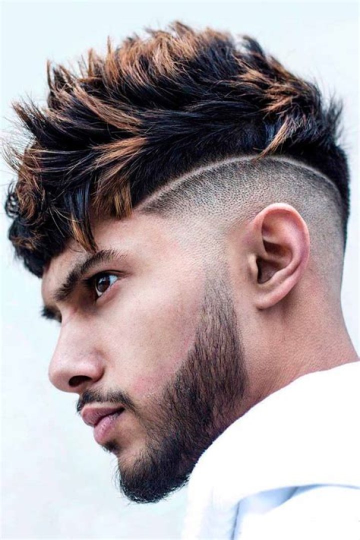 Caramel Men's Highlights for Dark Hair: A Complete Guide