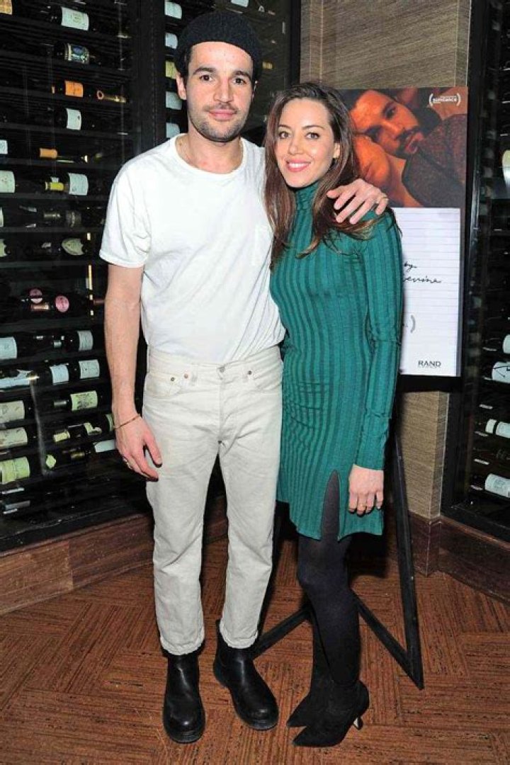 Christopher Abbott Girlfriend: A Deep Dive into His Love Life