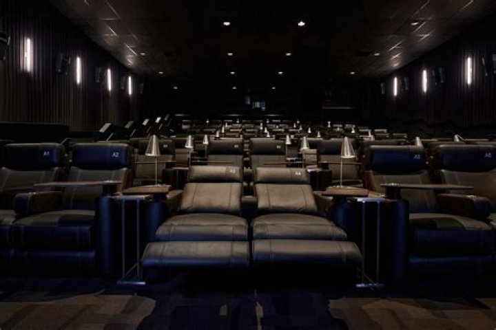 Cin&eacute;polis Coconut Grove: Your Ultimate Guide to Movie Theater Luxury