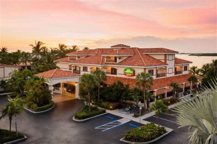 Courtyard Marriott in Key West: Your Ultimate Guide to Luxury and Comfort