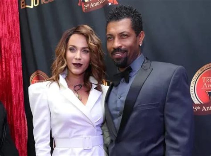 Deon Cole Wife: A Comprehensive Look into the Life of Deon Cole's Spouse