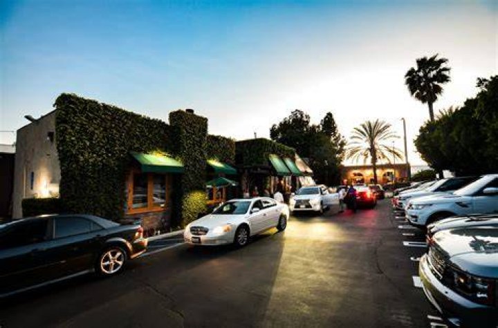 Discover the Ultimate Steakhouse Experience: Arroyo Chop House Pasadena
