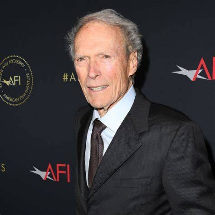 Does Clint Eastwood Support Kamala Harris? Exploring the Facts and Political Stance