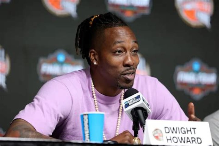 Dwight Howard: The Untold Story of a Basketball Legend