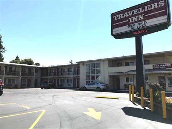 Exploring the Charm of Travelers Inn Eugene Oregon: Your Ultimate Staycation Destination
