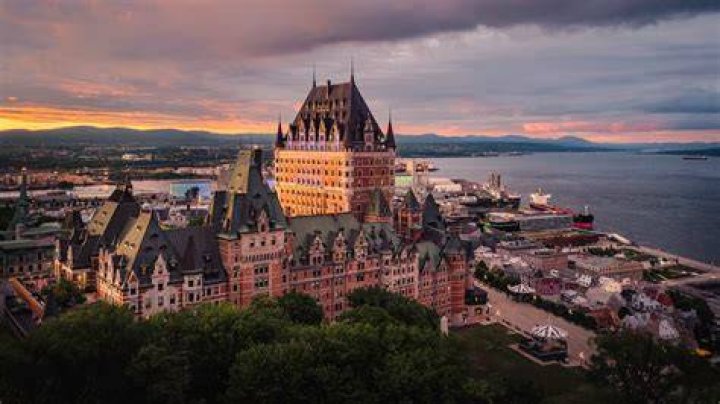 Exploring the Grandeur of Hotel Frontenac Quebec Canada
