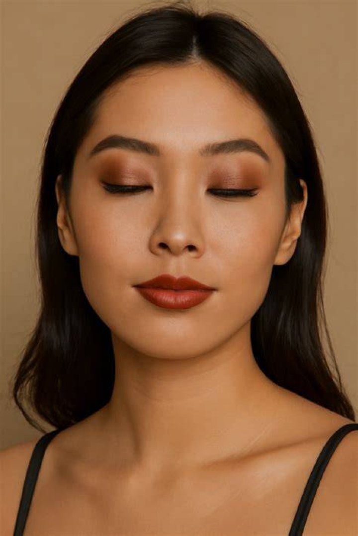 Good Natural Eyeshadow: Enhance Your Beauty with Nature's Finest