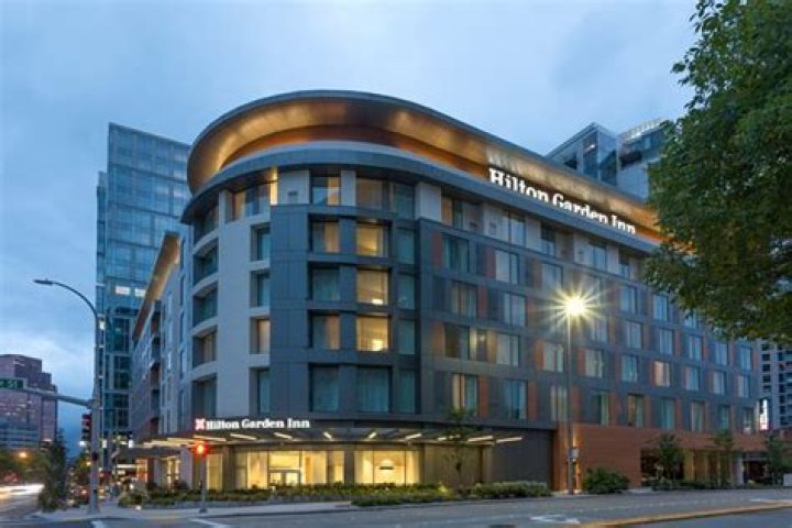 Hilton Garden Inn Seattle Bellevue Downtown: Your Ultimate Stay Experience