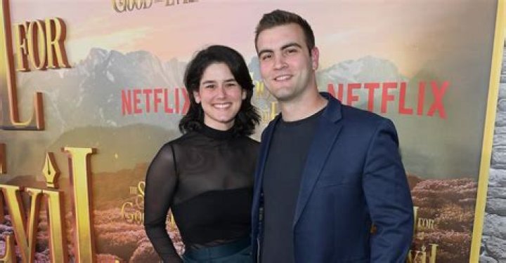 Is Elyse Myers Still Married? Discover Her Relationship Journey