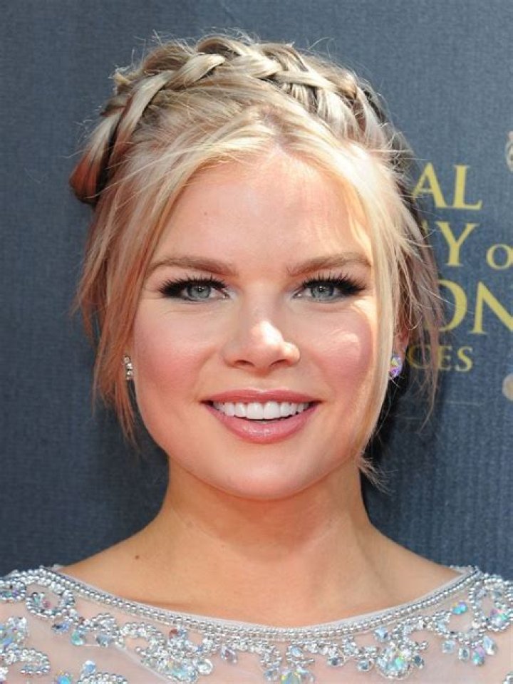 Kelli Goss: The Rising Star in the Music and Acting World