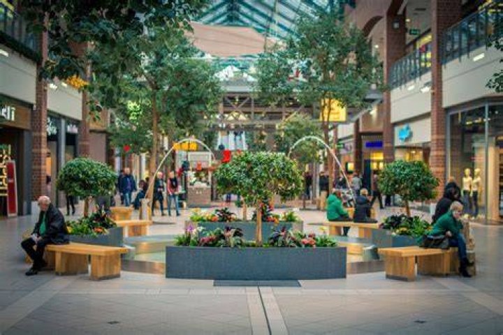 Laurel Park Plaza: A Comprehensive Guide to Maryland's Premier Shopping Destination