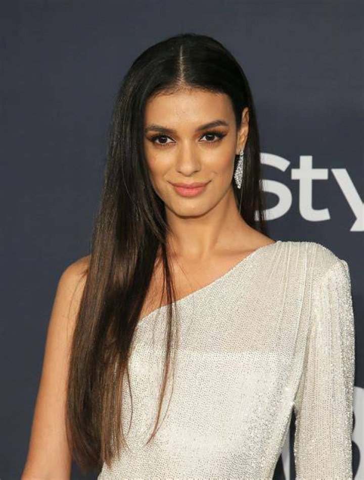 Laysla De Oliveira Exy: Unveiling the Rising Star's Journey and Charisma
