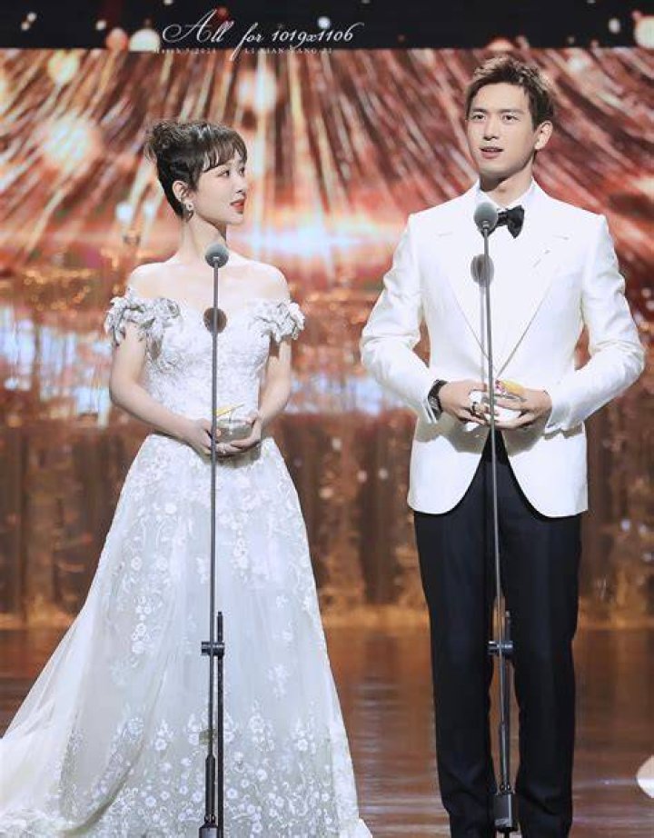Li Xian and Yang Zi Married: A Comprehensive Look into Their Love Story