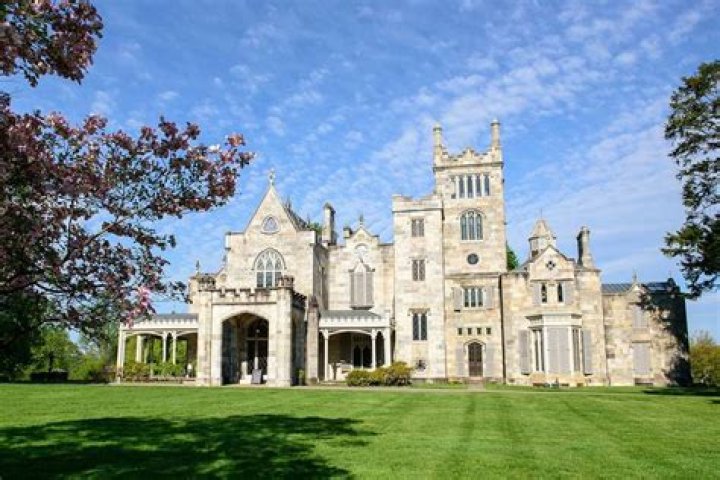 Lyndhurst Mansion: A Glimpse into the Historic Grandeur of New York