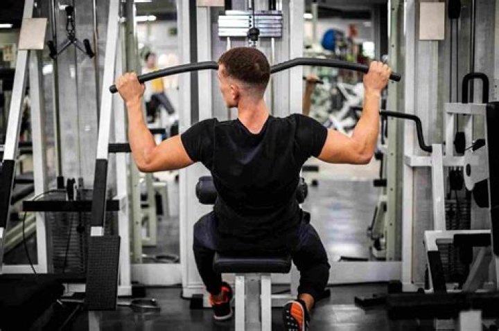 Master the Standing Lat Pull Down: The Ultimate Guide to Building a Strong Back