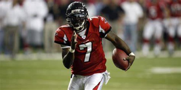 Michael Vick's Rookie Season: A Comprehensive Analysis of His Journey and Impact