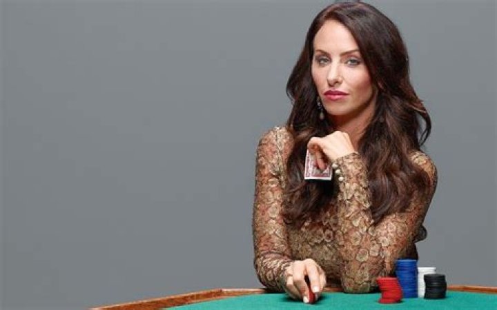 Molly Bloom: The Remarkable Journey of the Woman Who Revolutionized Poker