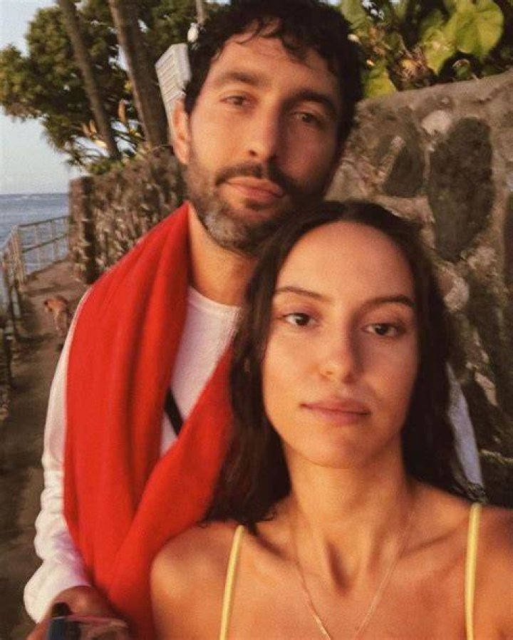 Noah Mills Wife: A Comprehensive Look Into Her Life, Career, and Relationship
