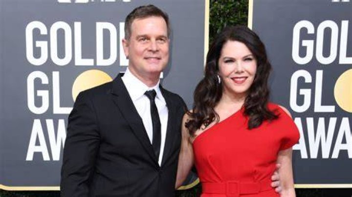 Peter Krause: Is He Married? A Comprehensive Guide