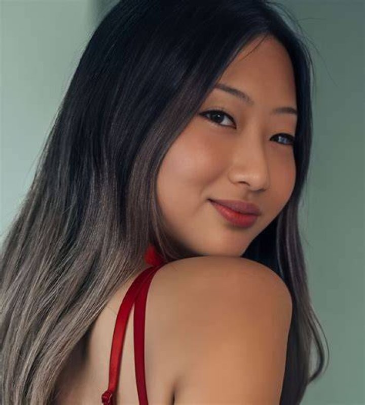 Raya Steele: The Rising Star in the World of Entertainment