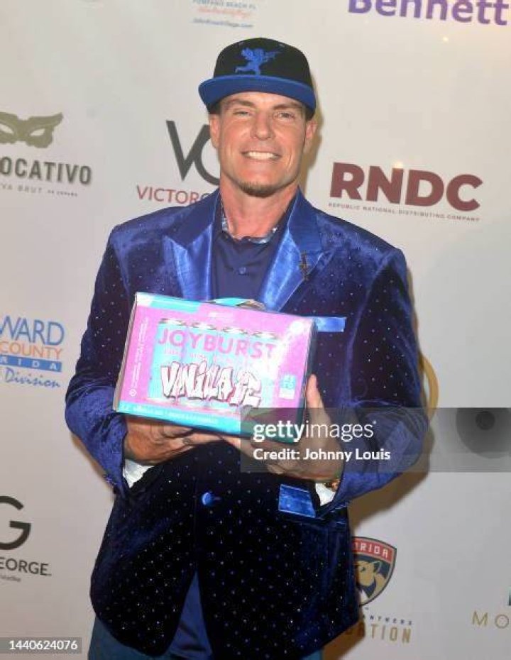 Rob Van Winkle: The Untold Story of Vanilla Ice's Rise and Resilience