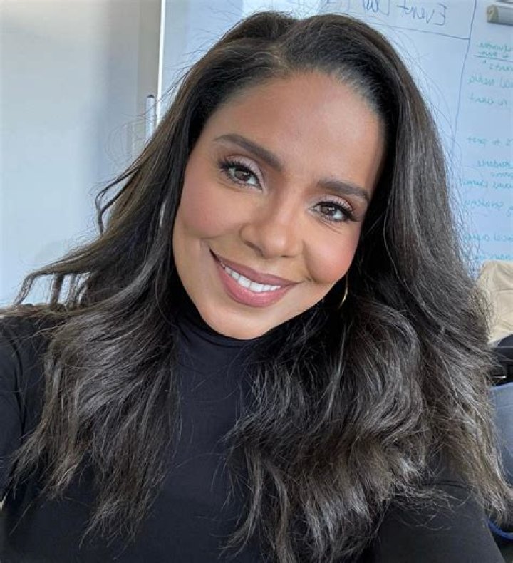 Sanaa Lathan and Anhemar Moore: A Dynamic Duo in the Spotlight