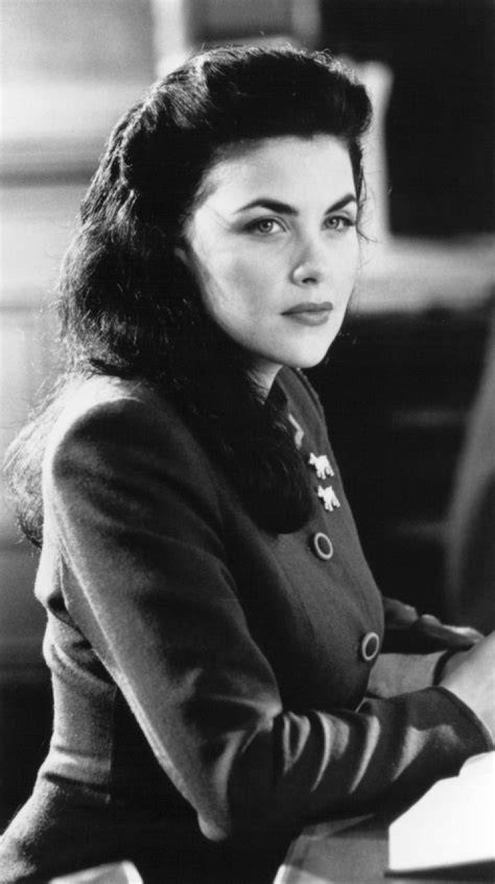 Sherilyn Finn: The Talented Actress Who Captured Hearts in Every Role