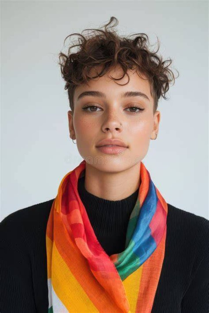 Short Hair Non-Binary: A Celebration of Identity, Style, and Self-Expression
