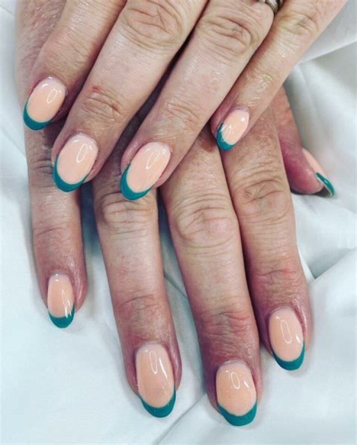 Teal French Tip Nails: The Ultimate Guide to Stylish and Trendy Nail Art