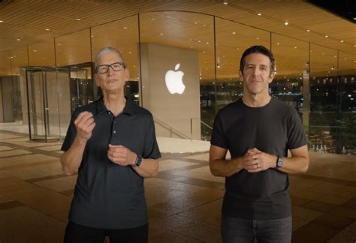 Tim Cook's Boyfriend: Exploring the Personal Life of Apple's CEO