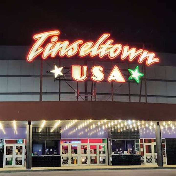Tinseltown How Times Benton: A Comprehensive Exploration
